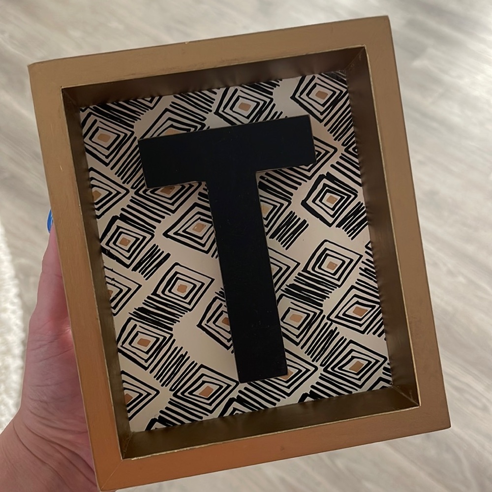 Wooden block T sign with hook on back